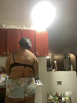 Valentina Tilly online show from 8, 7, 2026