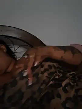 Valentina Tilly online show from 6, 8, 2026
