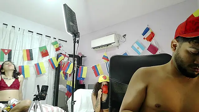 3wayX online show from 24, 6, 2026