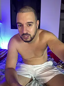 Snapshot of Nicola_D_Angelo chatting on 8, 8, 2026 Nicola D Angelo online show from 8, 8, 2026