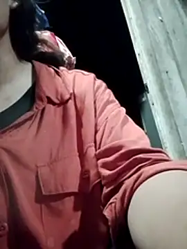 Moon squirtt online show from 20, 7, 2026