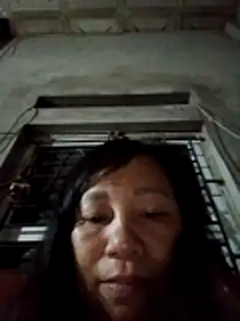 Moon squirtt online show from 6, 8, 2026