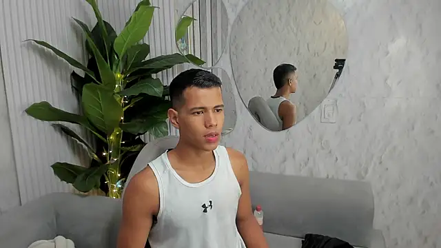 Noah sexhotty online show from 4, 7, 2026