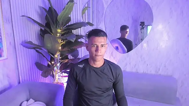 Noah sexhotty online show from 19, 7, 2026