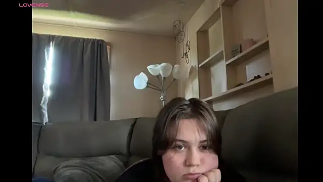 Snapshot of BugsAndDazey chatting on 27, 6, 2026 BugsAndDazey online show from 27, 6, 2026