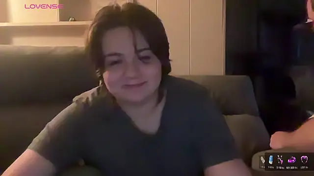 Snapshot of BugsAndDazey chatting on 29, 6, 2026 BugsAndDazey online show from 29, 6, 2026