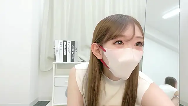 Snapshot of miuchan_v chatting on 4, 7, 2026 miuchan v online show from 4, 7, 2026