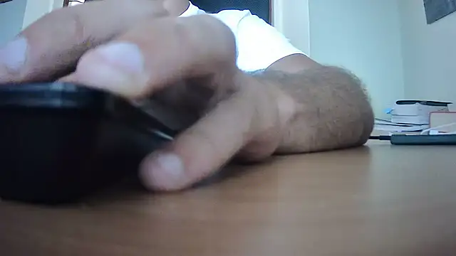 Snapshot of Razzolomale chatting on 28, 7, 2026 Razzolomale online show from 28, 7, 2026