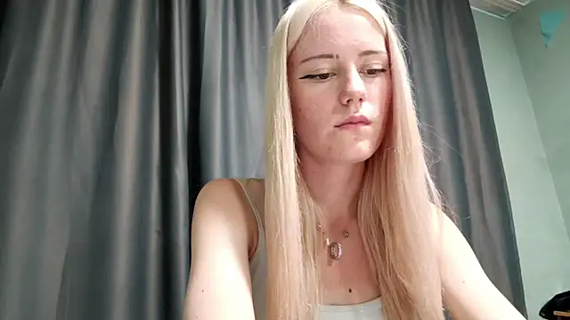 TabathaLalone online show from 26, 6, 2026