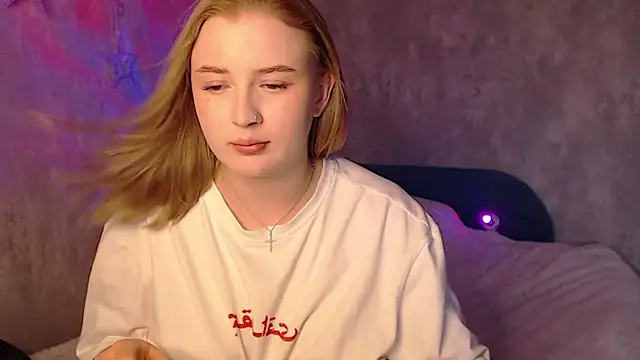 LumiMoore online show from 8, 7, 2026