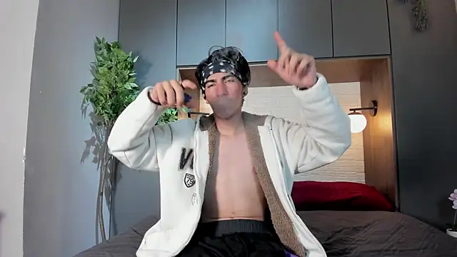 Angel Marzel  online show from 28, 6, 2026