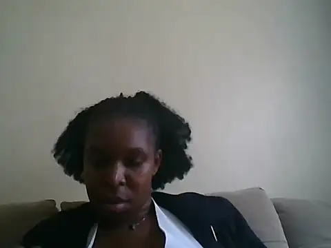ebonymalony online show from 28, 6, 2026