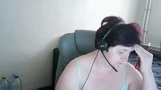 AdrianaGalore online show from 30, 6, 2026