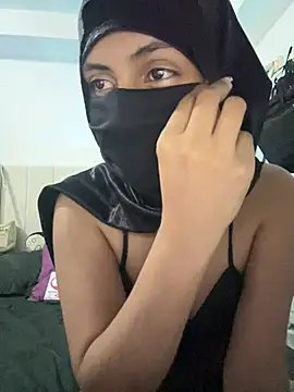 Leylak Fadel online show from 3, 7, 2026