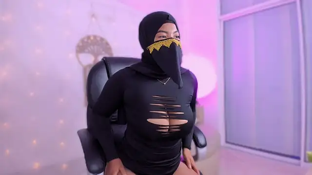 Snapshot of dalia_aisha chatting on 4, 7, 2026 dalia aisha online show from 4, 7, 2026