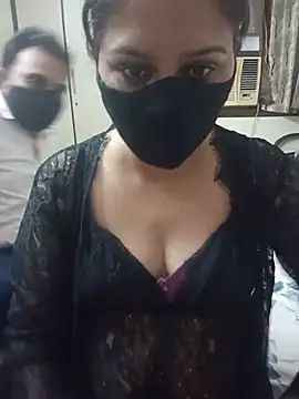 ROMANTIC-COUPLES online show from 8, 7, 2026