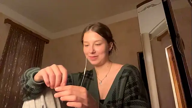 Snapshot of TarenOgilvie chatting on 2, 7, 2026 TarenOgilvie online show from 2, 7, 2026