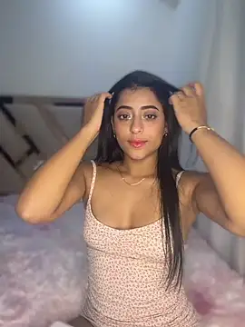 Sara sofiia  online show from 4, 7, 2026