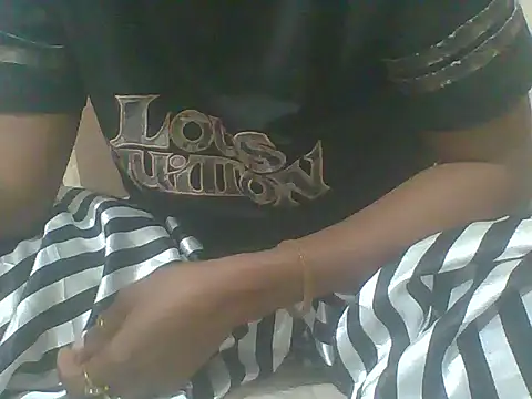 Snapshot of Sexxycaros chatting on 7, 7, 2026 Sexxycaros online show from 7, 7, 2026