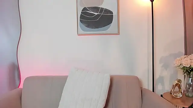 Snapshot of Mirandameow chatting on 19, 7, 2026 Mirandameow online show from 19, 7, 2026