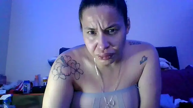 imisamoore69 online show from 17, 11, 2025