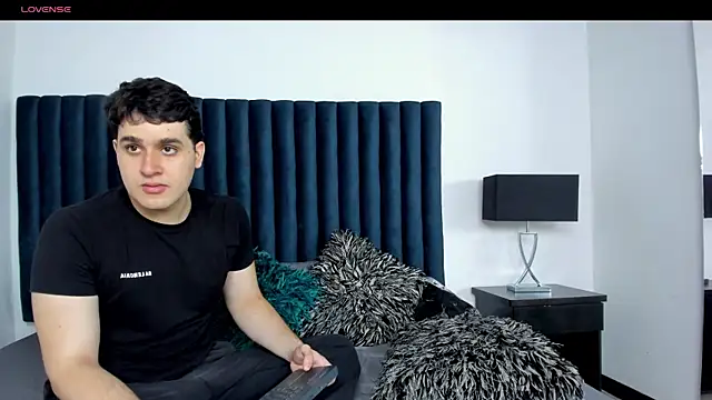 Sam Roos online show from 4, 7, 2026