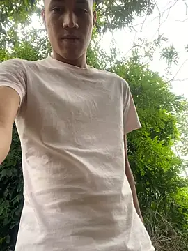 Aron 23cm bigcock online show from 3, 7, 2026