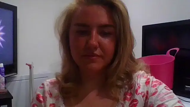 MaddyCherryX online show from 4, 7, 2026