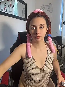 Sophiia Luxx online show from 7, 7, 2026