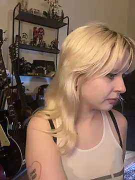 viviennedoll online show from 4, 7, 2026