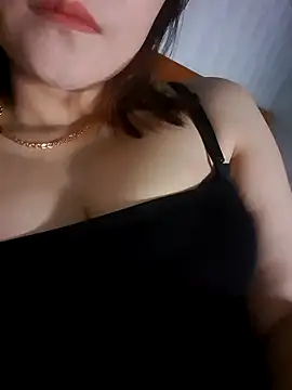 Lynnababy26 online show from 11, 7, 2026