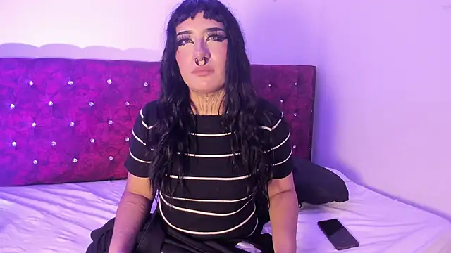 Snapshot of raven__darkness_ chatting on 15, 7, 2026 raven darkness online show from 15, 7, 2026