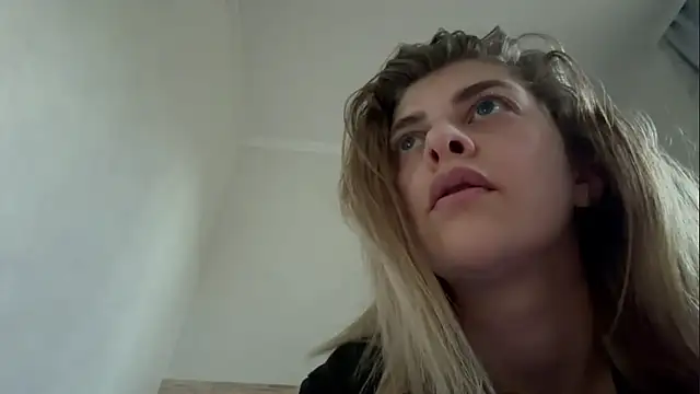 DarkCherry444 online show from 8, 7, 2026