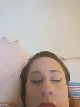Mannibee online show from 7, 7, 2026