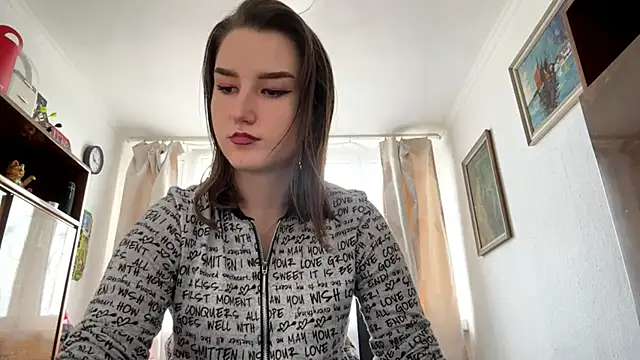 MilaKempel online show from 14, 7, 2026