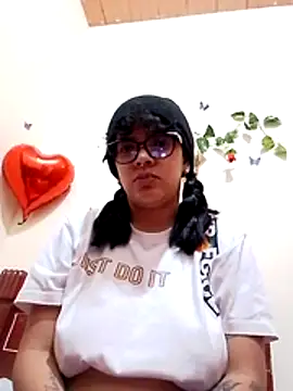 Snapshot of MacG21_ chatting on 15, 7, 2026 MacG21 online show from 15, 7, 2026