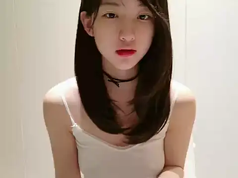Snapshot of miumikkkki chatting on 13, 7, 2026 miumikkkki online show from 13, 7, 2026