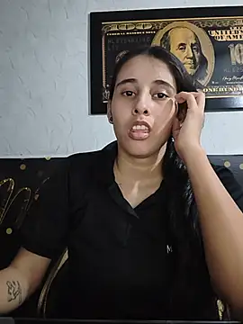 Victoriaa Houston online show from 8, 7, 2026