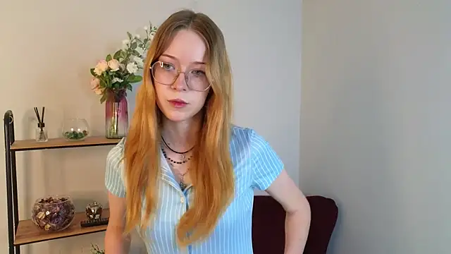 Snapshot of Barbara__Blake chatting on 17, 7, 2026 Barbara Blake online show from 17, 7, 2026