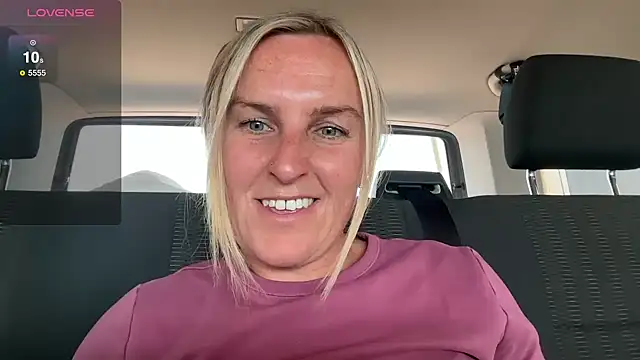 Spicy-Peach online show from 3, 8, 2026