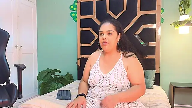 LILY CURLS online show from 7, 7, 2026