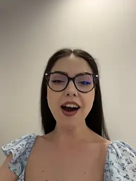 KaylaLewyss online show from 7, 7, 2026