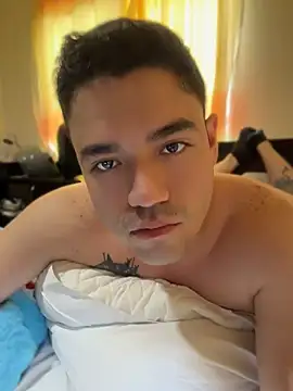 Valentino ruiz online show from 15, 7, 2026