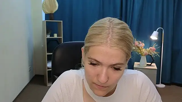CammyYoula online show from 10, 7, 2026