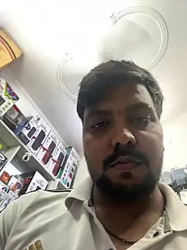 Snapshot of Subham2xx chatting on 7, 7, 2026 Subham2xx online show from 7, 7, 2026