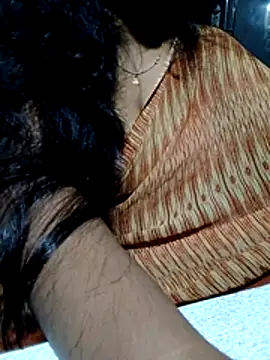 Anu curvy online show from 29, 7, 2026
