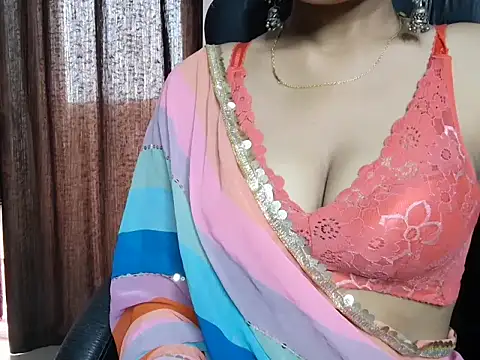 Snapshot of Beutylaila chatting on 15, 7, 2026 Beutylaila online show from 15, 7, 2026