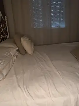 MilfMayaxUKx online show from 11, 7, 2026