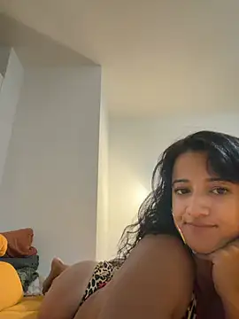 AishaLoveX online show from 15, 7, 2026