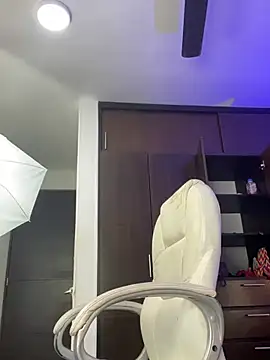 Evelynrosse   online show from 14, 7, 2026